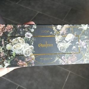 Opulence eyeshadow palette